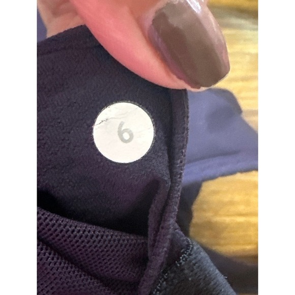 Lululemon Ruched Hem Tank Top Built-in Bra Purple Heathered Athletic Yoga M - Picture 10 of 10